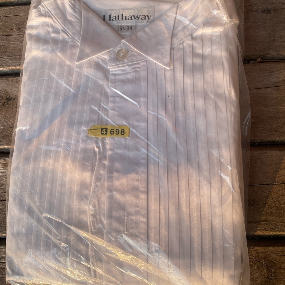Hathaway men’s tuxedo shirt